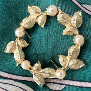 Vintage Gold Filled Brooch Leaf Wreath Pearl Pin Mid Century Minimalist Elegant